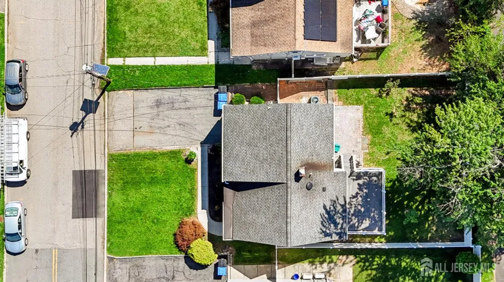 42 Jonquil Circle Fords, NJ 08863