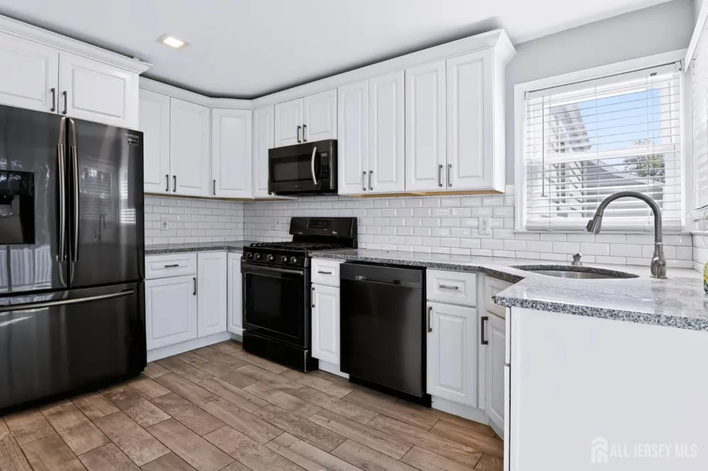 42 Jonquil Circle Fords, NJ 08863