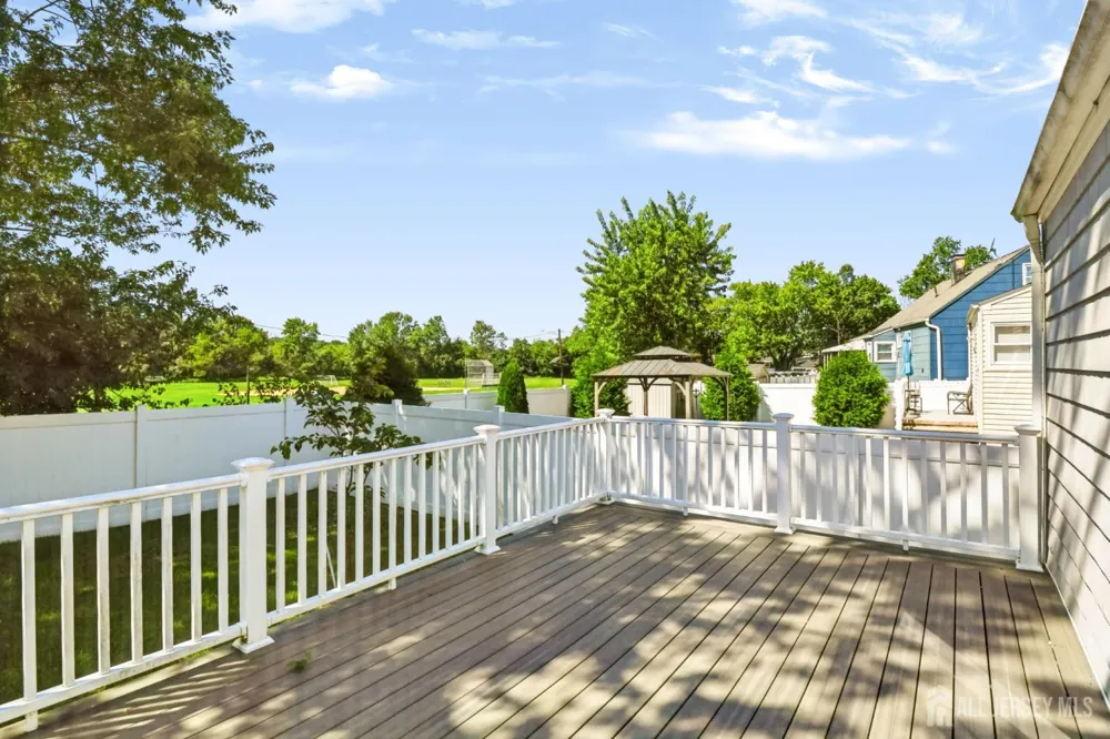 42 Jonquil Circle Fords, NJ 08863