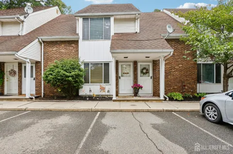 4 Nicholas Court