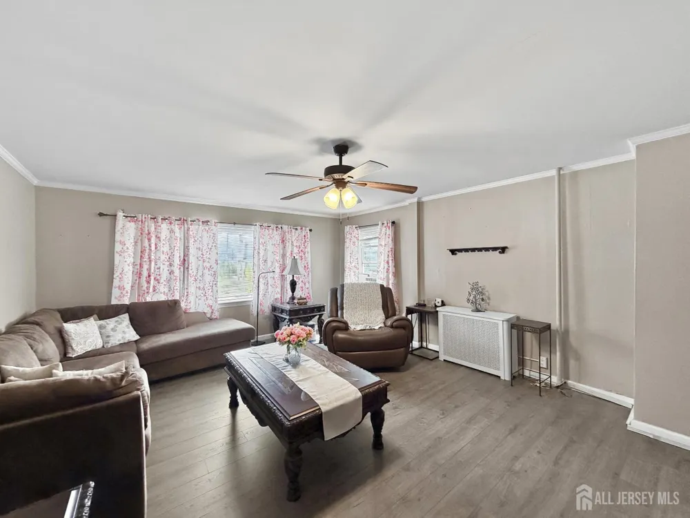 733 Schuyler Ave Avenue Lyndhurst, NJ 07071