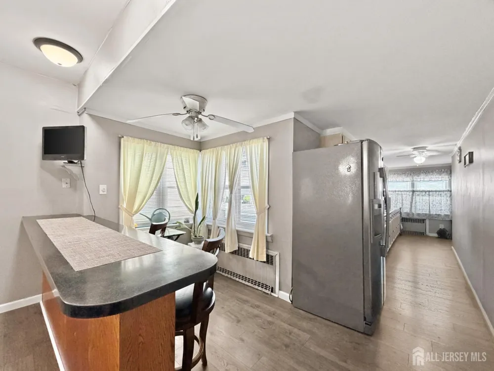 733 Schuyler Ave Avenue Lyndhurst, NJ 07071