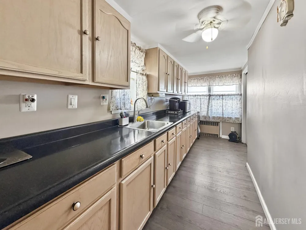 733 Schuyler Ave Avenue Lyndhurst, NJ 07071