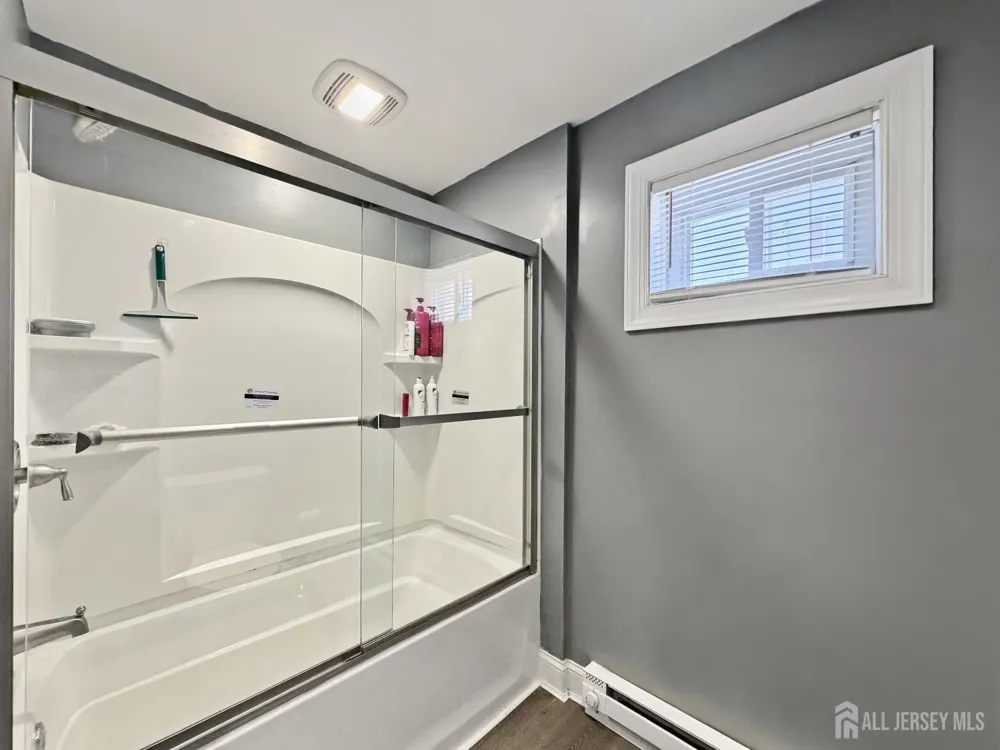 733 Schuyler Ave Avenue Lyndhurst, NJ 07071