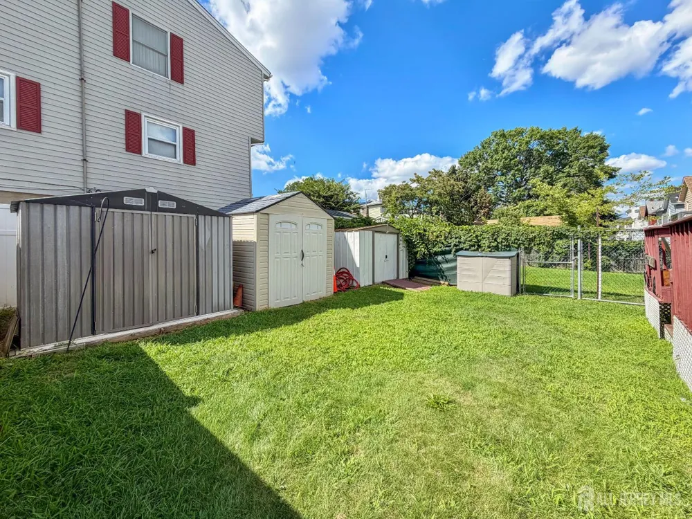 733 Schuyler Ave Avenue Lyndhurst, NJ 07071