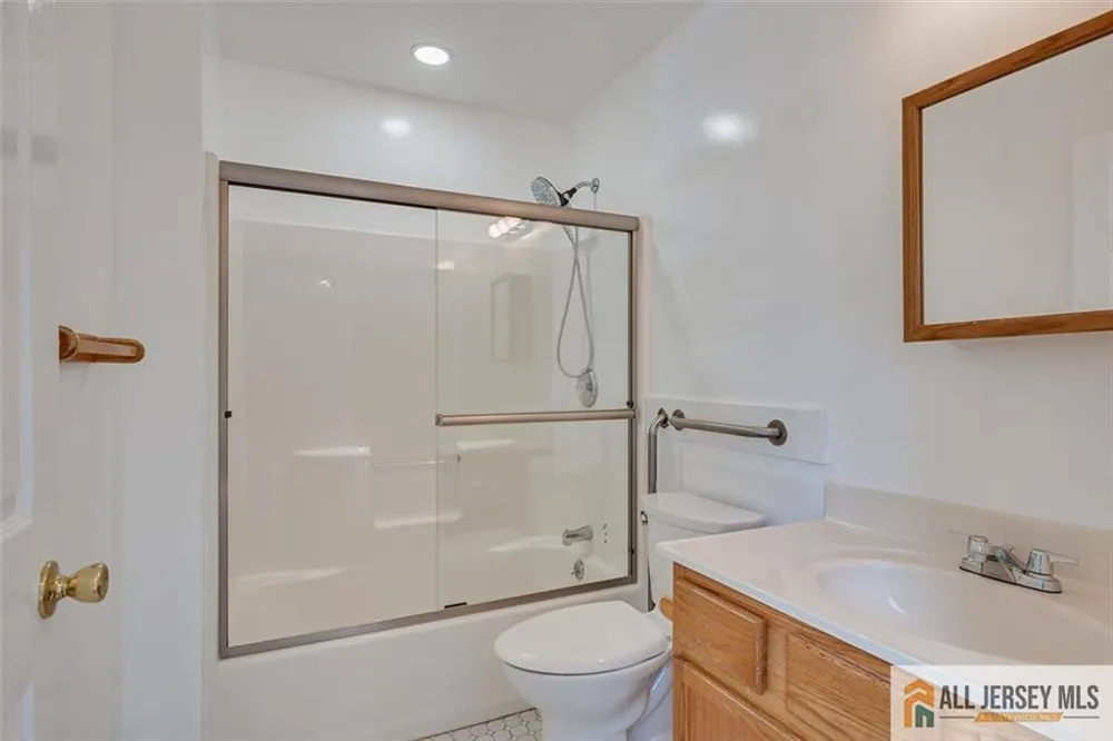134 Old Beekman Road South Brunswick, NJ 08852