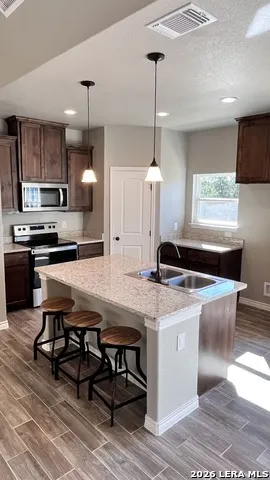 946 Cypress Dr Canyon Lake, TX 78133