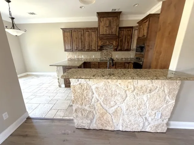 8421 Justin Avenue College Station, TX 77845