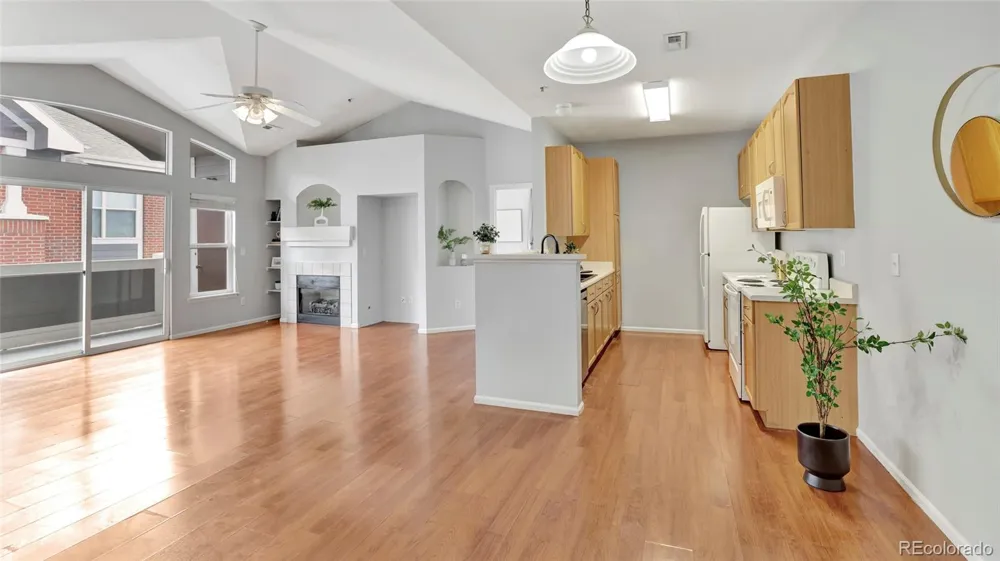 14241 E 1st Drive #308 Aurora, CO 80011