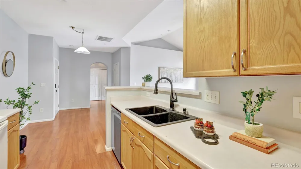 14241 E 1st Drive #308 Aurora, CO 80011