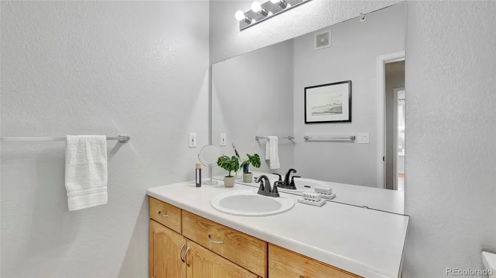 14241 E 1st Drive #308 Aurora, CO 80011