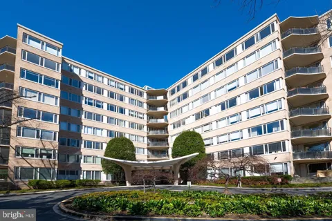 4101 CATHEDRAL AVENUE NW #1107