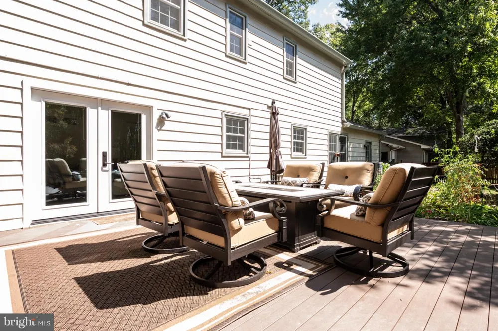 8620 YARDLEY DRIVE Alexandria, VA 22308
