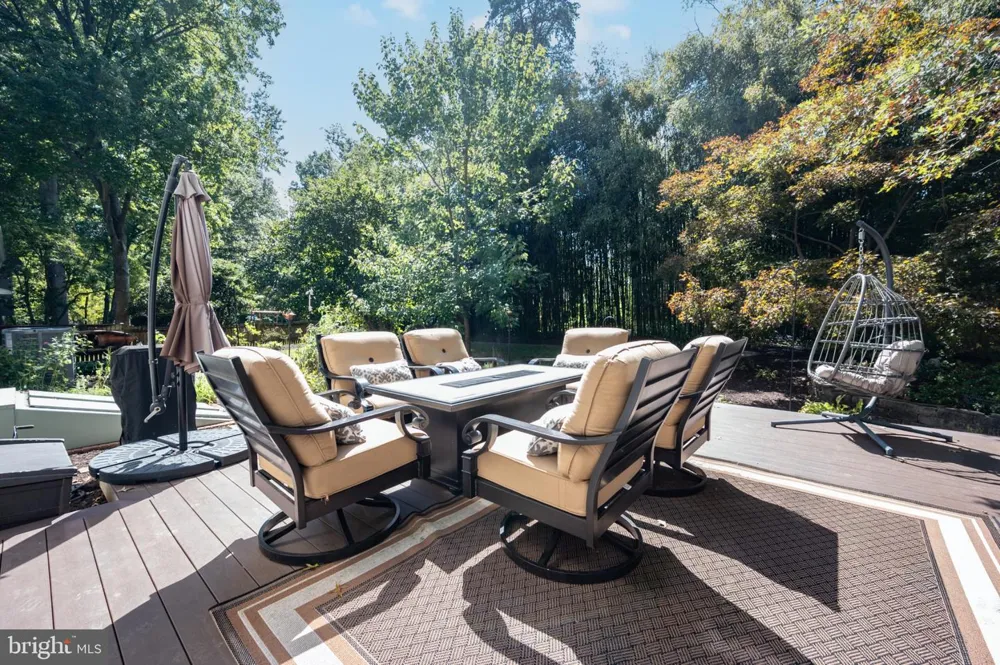 8620 YARDLEY DRIVE Alexandria, VA 22308