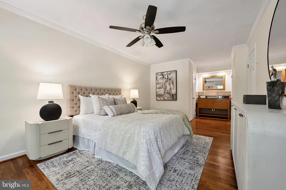 8620 YARDLEY DRIVE Alexandria, VA 22308