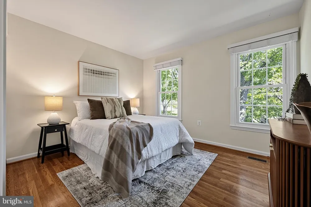 8620 YARDLEY DRIVE Alexandria, VA 22308