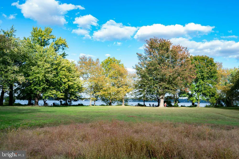 8620 YARDLEY DRIVE Alexandria, VA 22308
