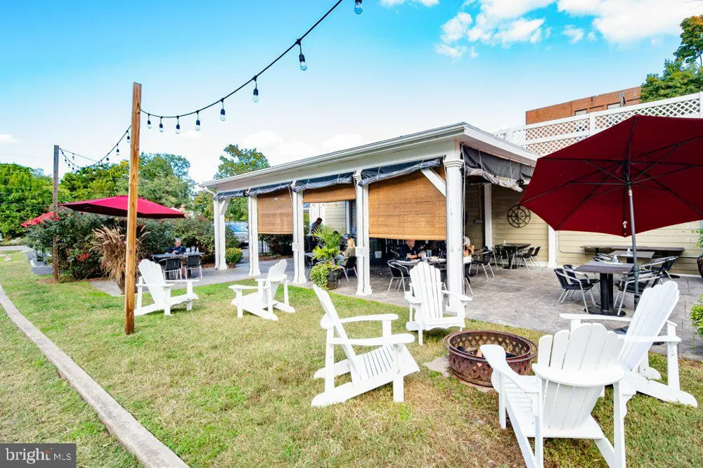 8620 YARDLEY DRIVE Alexandria, VA 22308