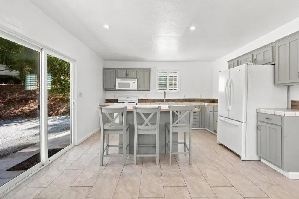 319 Echo Valley Road Prunedale, CA 93907