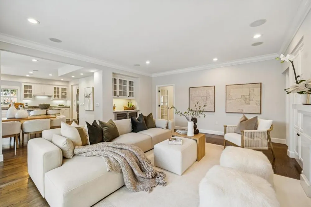 130 Gloria Circle Menlo Park, CA 94025