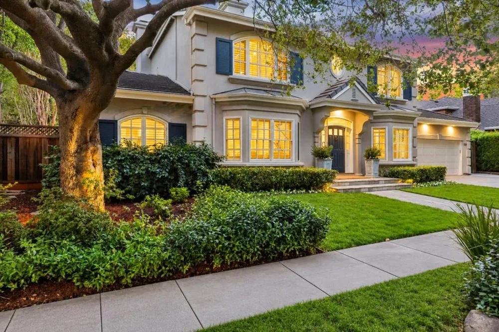 130 Gloria Circle Menlo Park, CA 94025