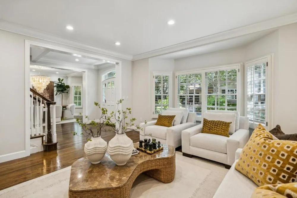 130 Gloria Circle Menlo Park, CA 94025
