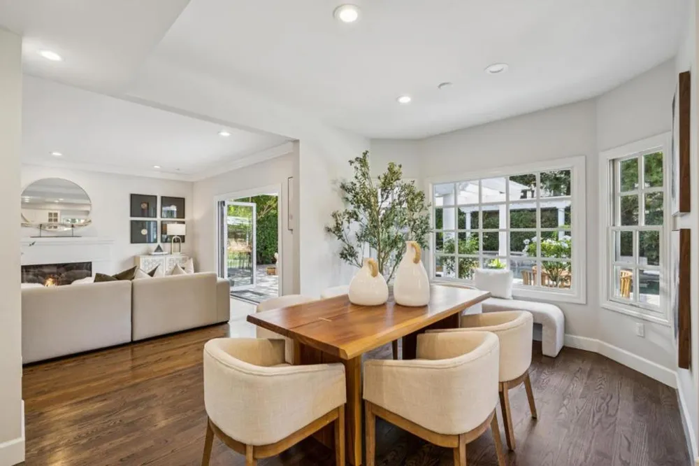 130 Gloria Circle Menlo Park, CA 94025