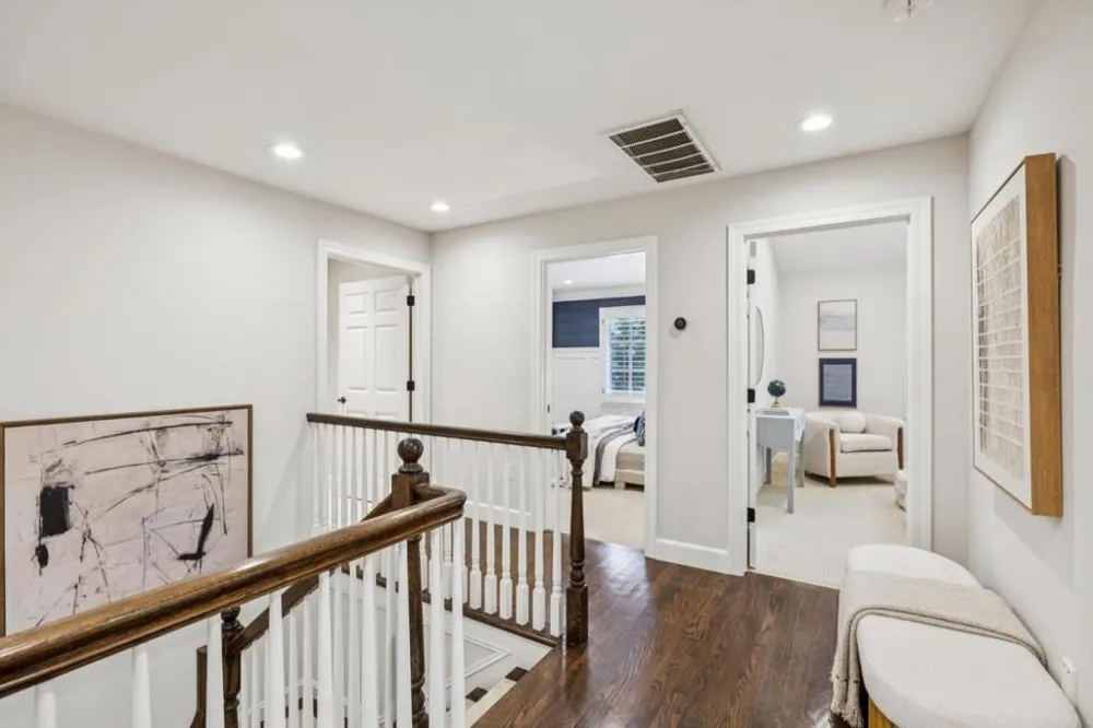 130 Gloria Circle Menlo Park, CA 94025