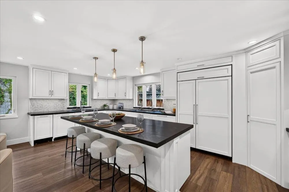 2705 Ramos Court Mountain View, CA 94040