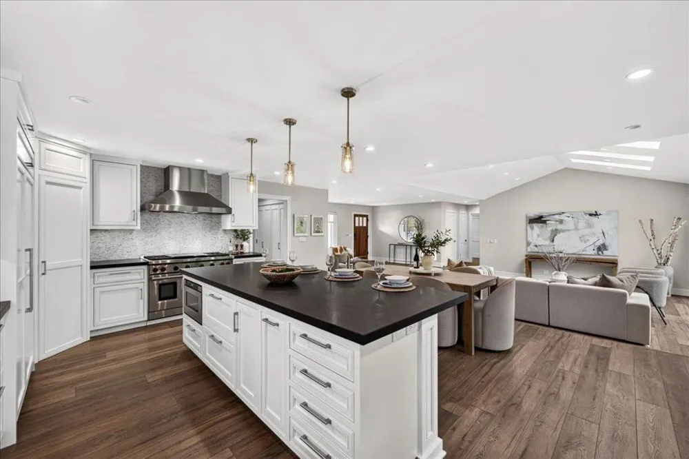 2705 Ramos Court Mountain View, CA 94040