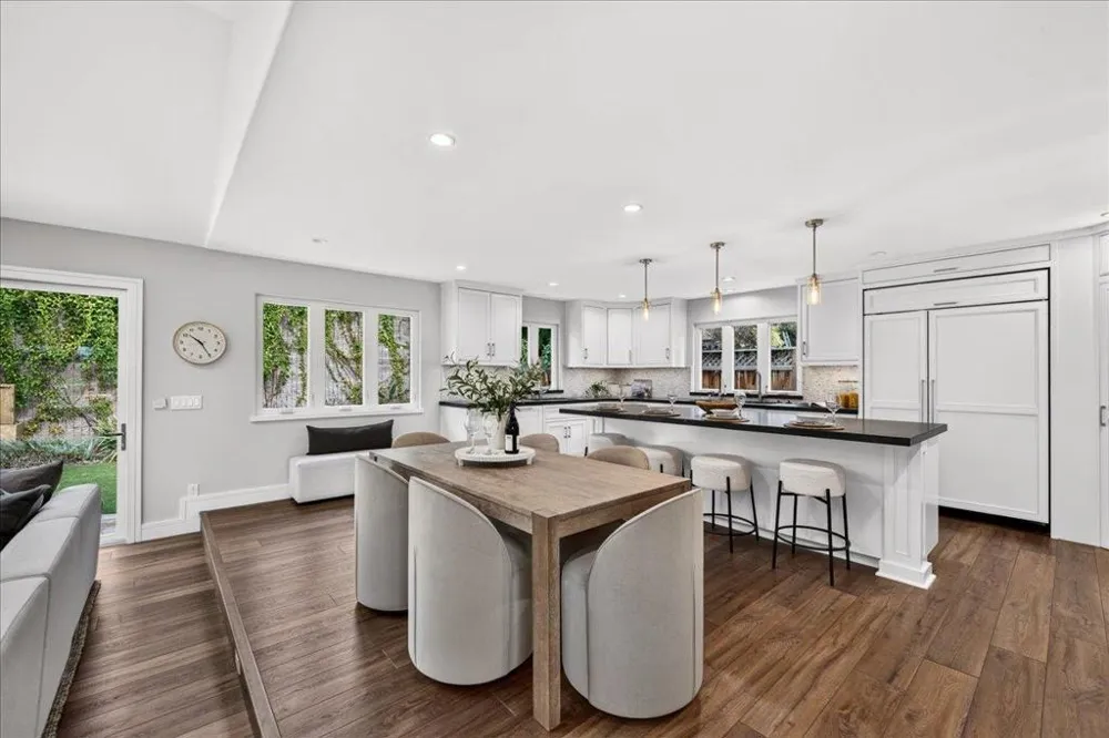 2705 Ramos Court Mountain View, CA 94040