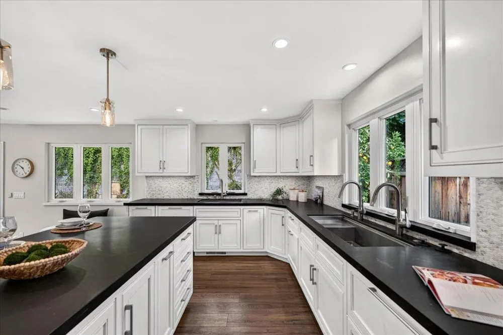 2705 Ramos Court Mountain View, CA 94040