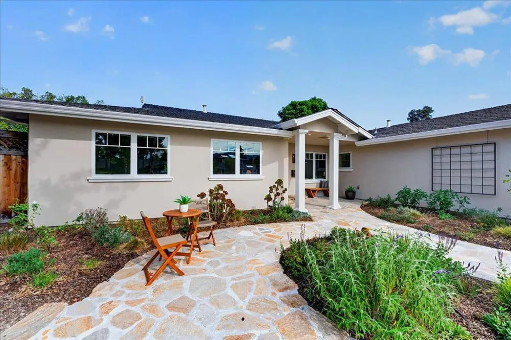 2705 Ramos Court Mountain View, CA 94040