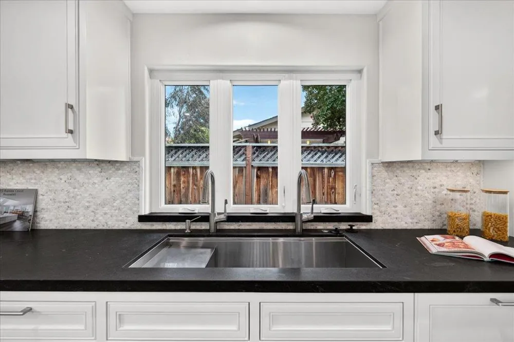 2705 Ramos Court Mountain View, CA 94040