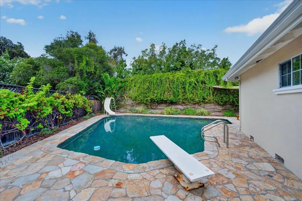 2705 Ramos Court Mountain View, CA 94040