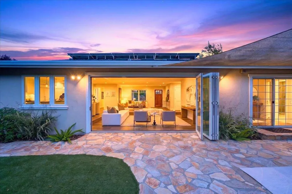 2705 Ramos Court Mountain View, CA 94040