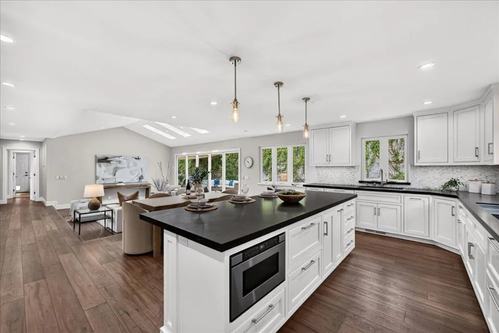 2705 Ramos Court Mountain View, CA 94040