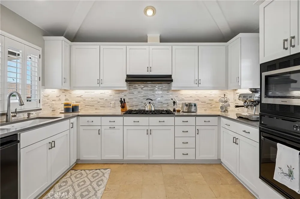 227 Culper Court Hermosa Beach, CA 90254