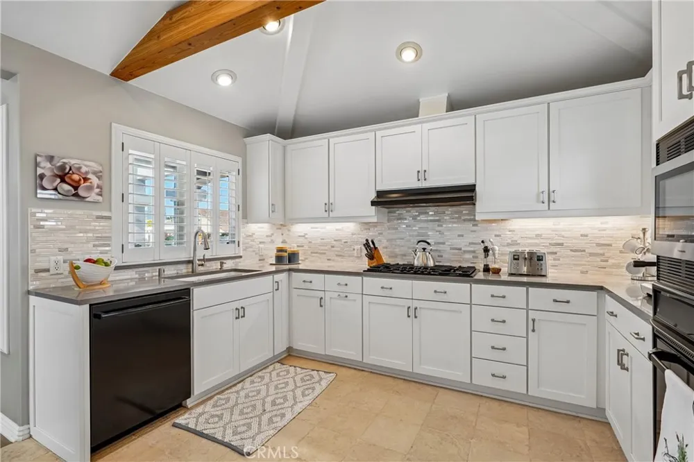 227 Culper Court Hermosa Beach, CA 90254