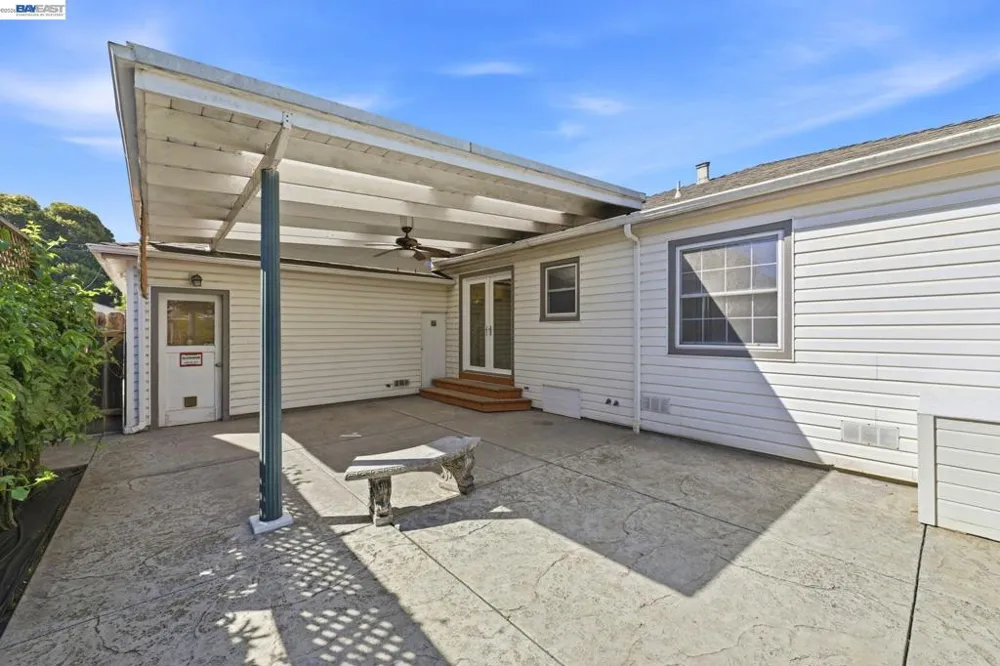 1231 Westwood St Hayward, CA 94544