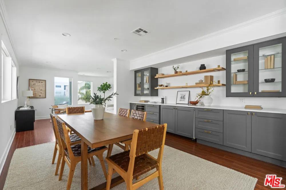 11801 Avon Way #5 Los Angeles, CA 90066