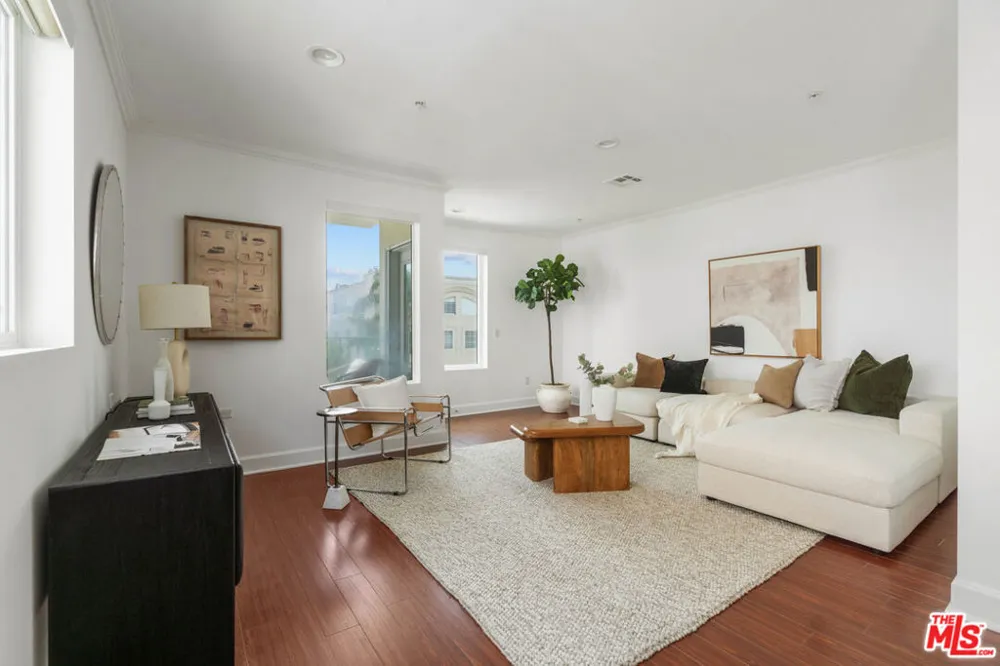11801 Avon Way #5 Los Angeles, CA 90066