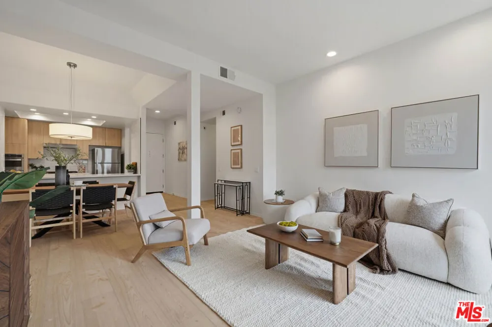 1820 S Beverly Glen Boulevard #208 Los Angeles, CA 90025