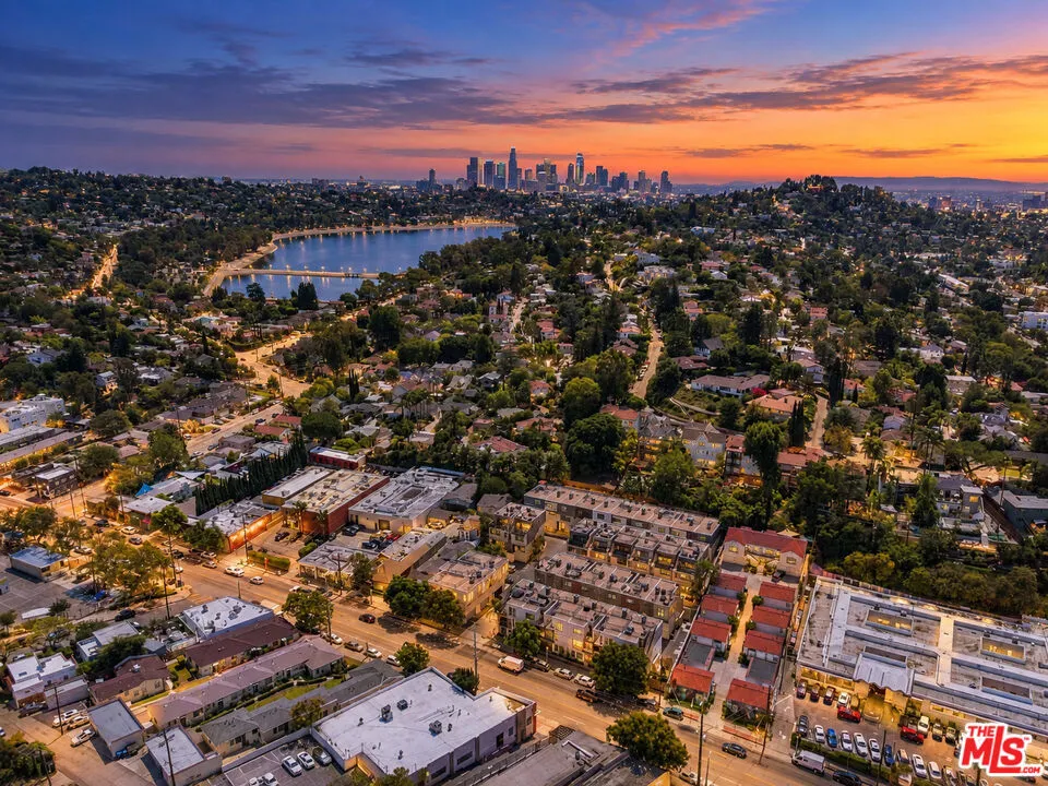 2928 Rowena Avenue #3 Los Angeles, CA 90039