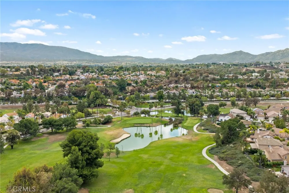30981 Mashie Way Temecula, CA 92591