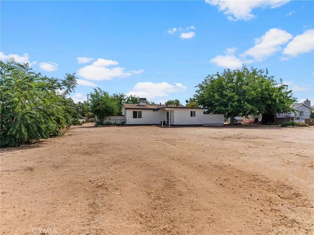 14804 Orange Hesperia, CA 92345