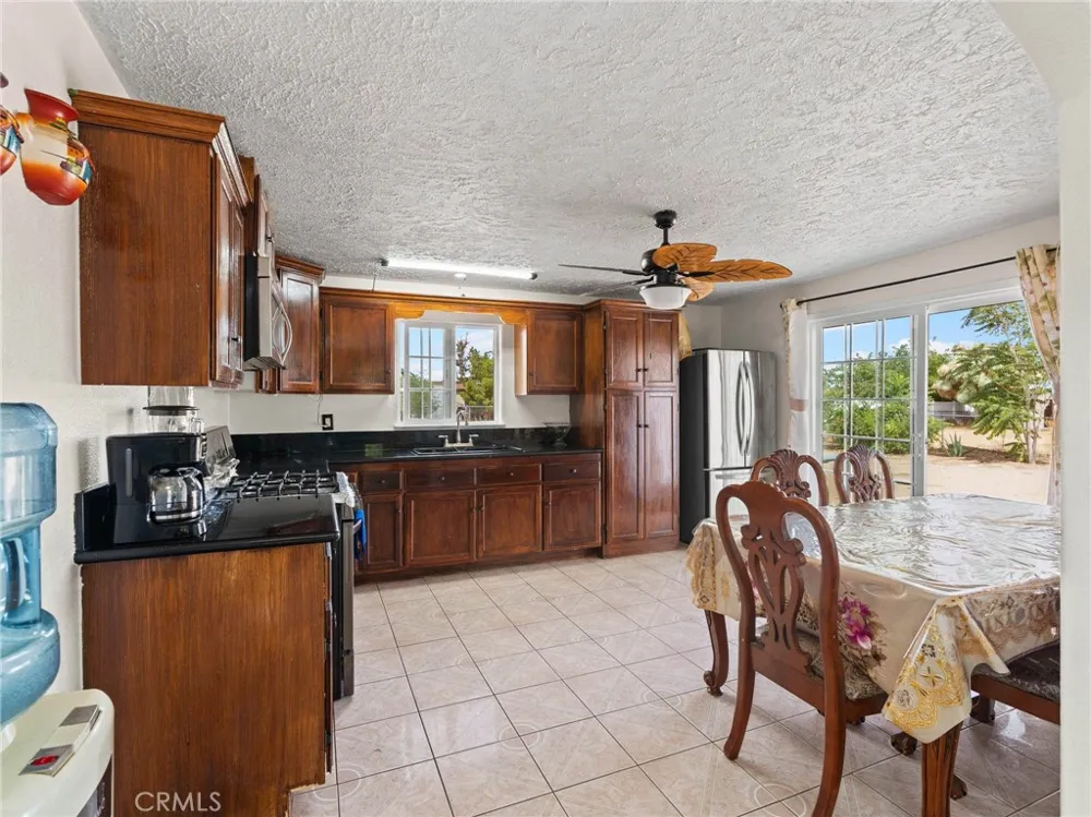 14804 Orange Hesperia, CA 92345