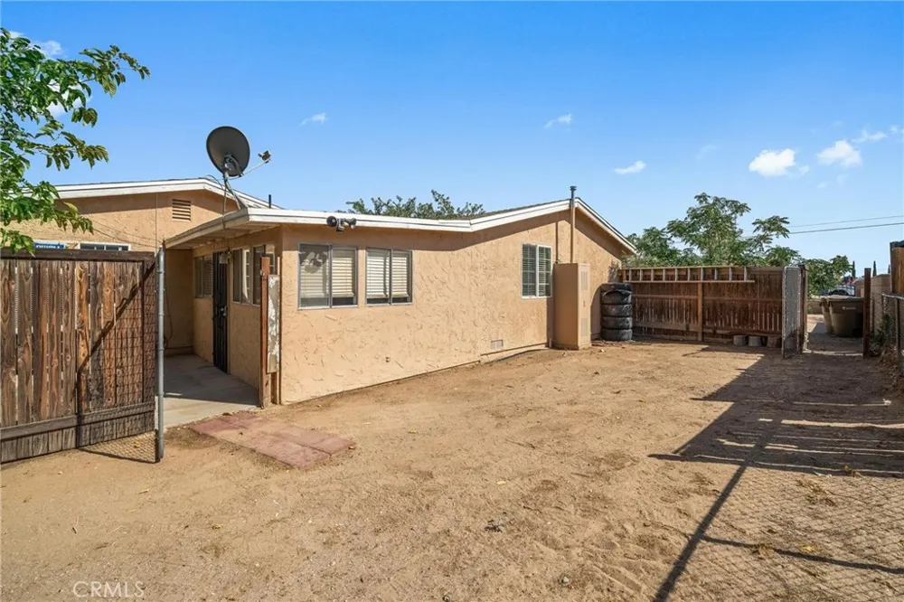 14804 Orange Hesperia, CA 92345
