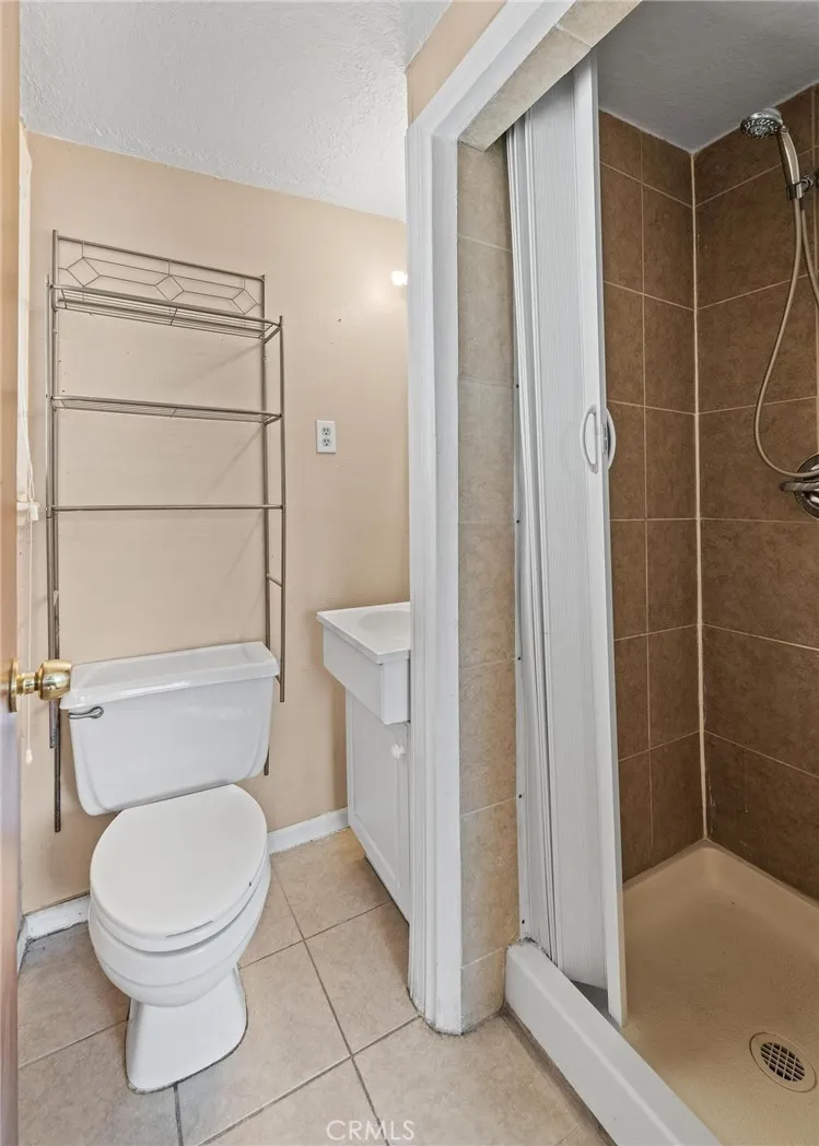 14804 Orange Hesperia, CA 92345