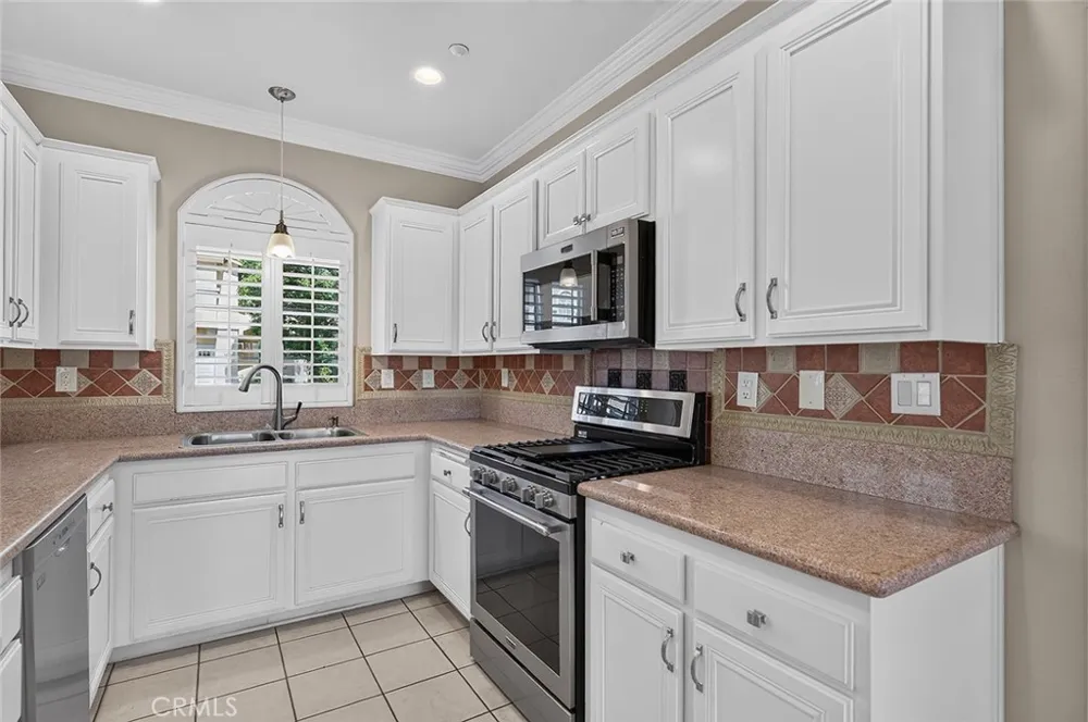 1223 Heritage Covina, CA 91724